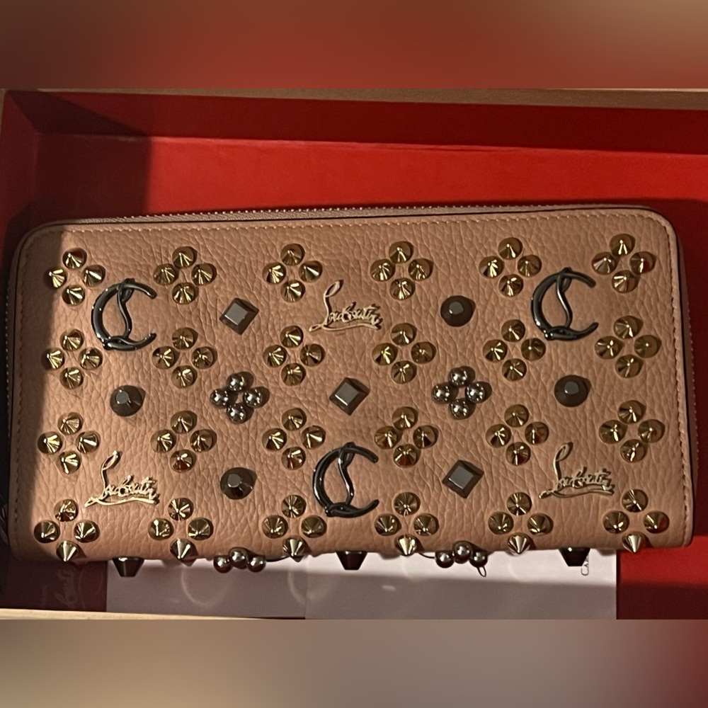 Panettone Loubinthesky Stud Continental Wallet